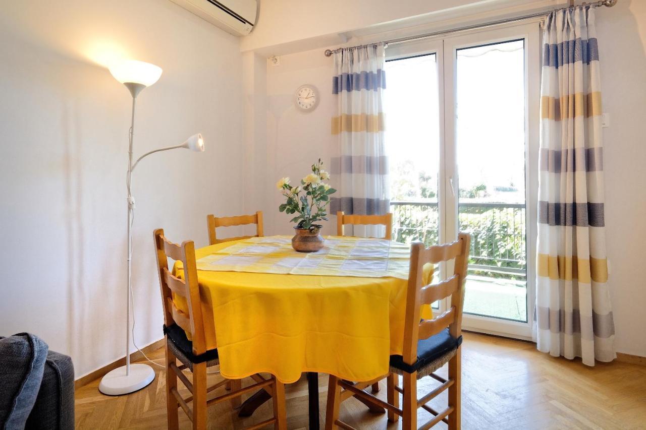 Glyfada Breeze Apartments Athena Bagian luar foto
