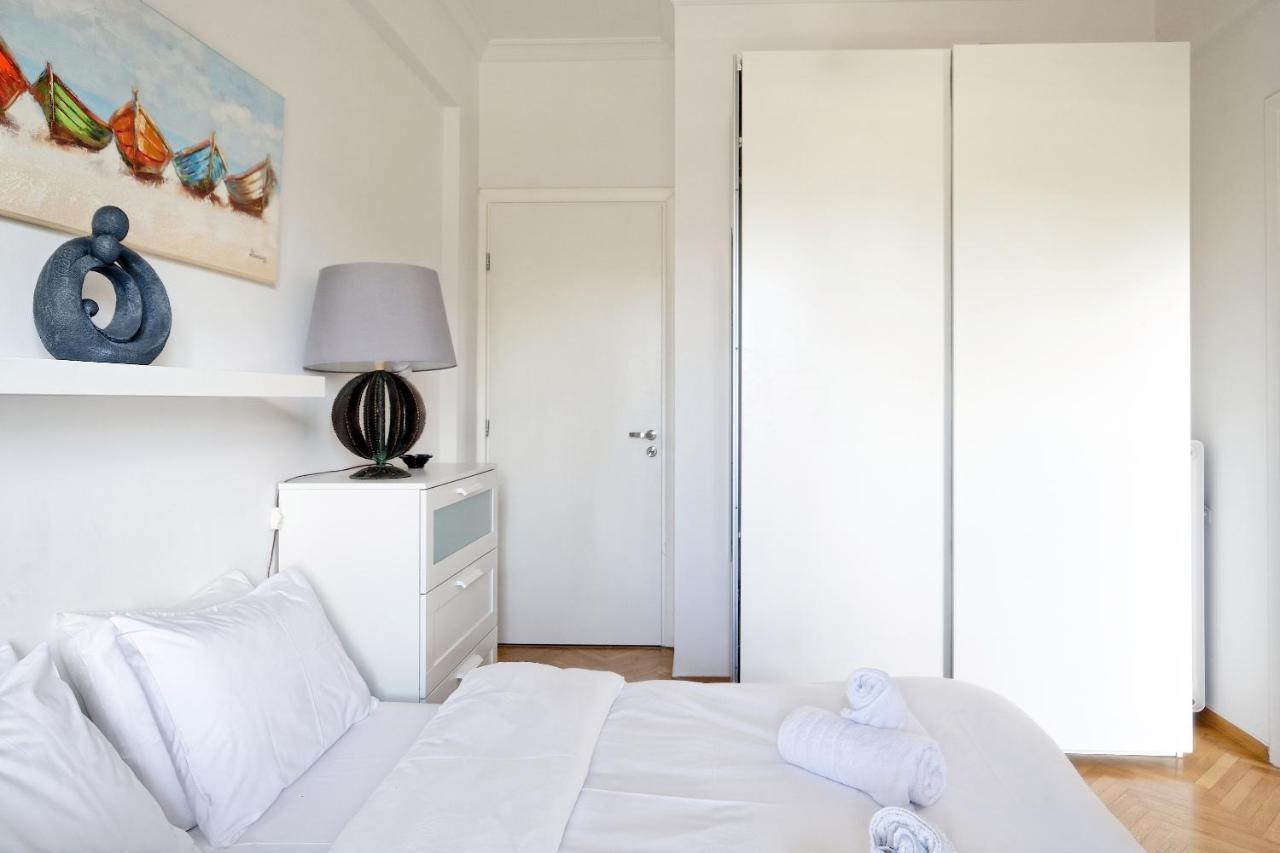 Glyfada Breeze Apartments Athena Bagian luar foto