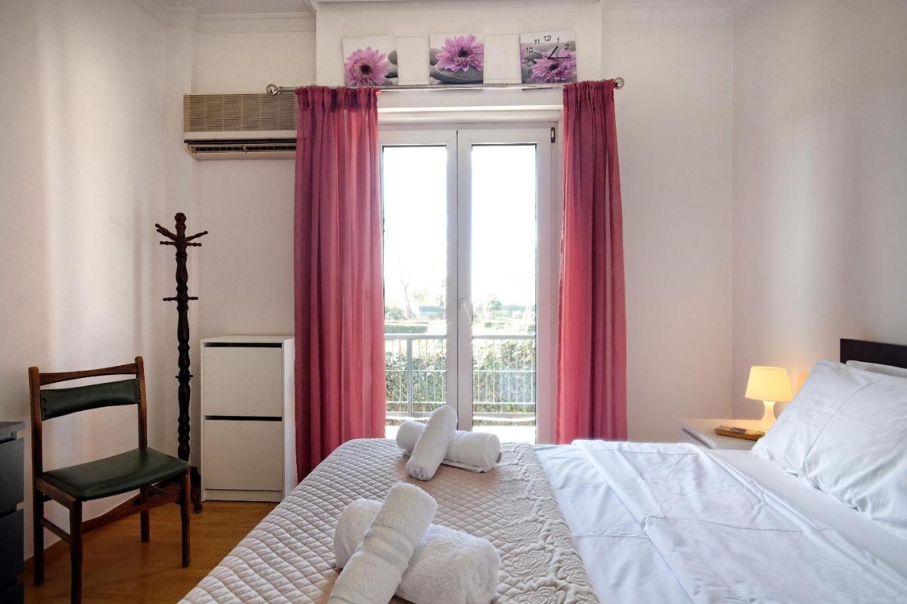 Glyfada Breeze Apartments Athena Bagian luar foto