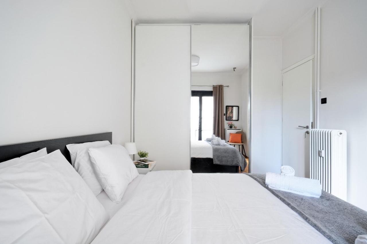 Glyfada Breeze Apartments Athena Bagian luar foto