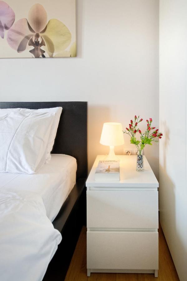Glyfada Breeze Apartments Athena Bagian luar foto