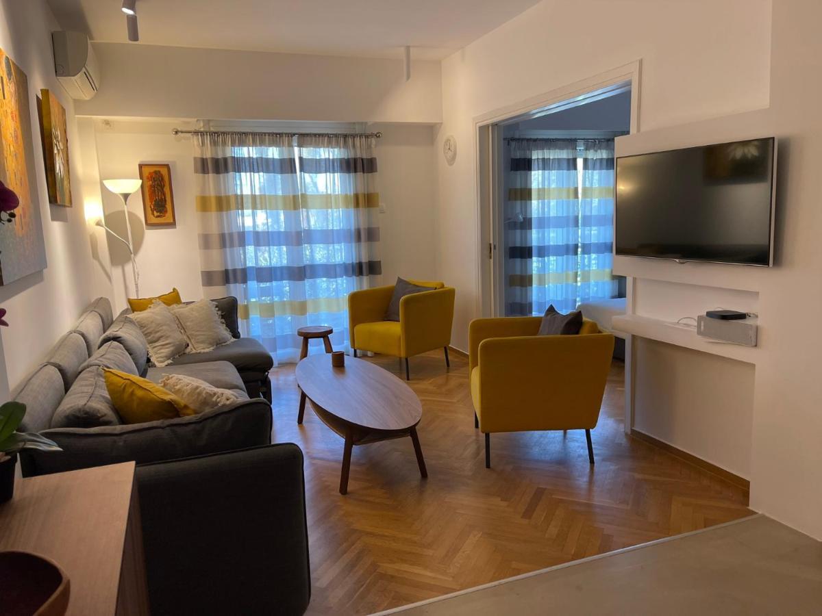 Glyfada Breeze Apartments Athena Bagian luar foto